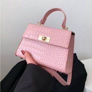 ❤️‍🔥BOGO FREE SHEIN croc embossed pastel pink gold buckle handbag purse